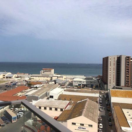 Cp High Floor Luxury Studio With Sea View غيبرالتار المظهر الخارجي الصورة