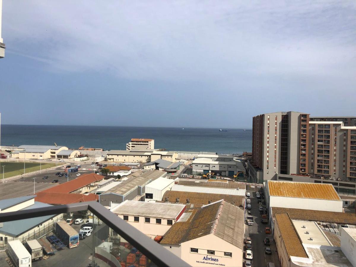 Cp High Floor Luxury Studio With Sea View غيبرالتار المظهر الخارجي الصورة